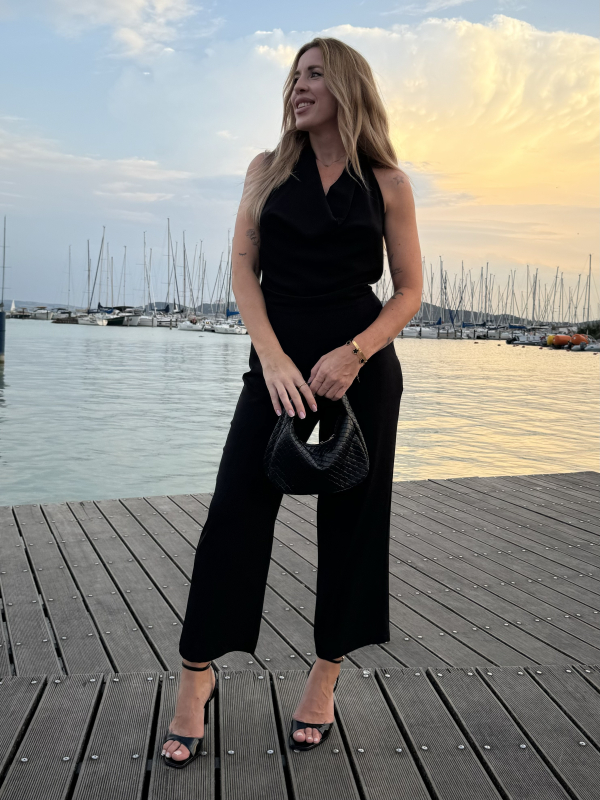 Petra overál / Fekete